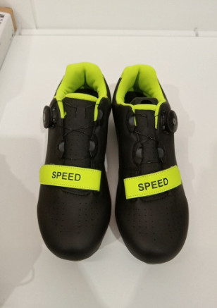 Size 7 "Size 40" -Cycling Lock Bike Shoes- NEW in Clothing in Markham / York Region - Image 2