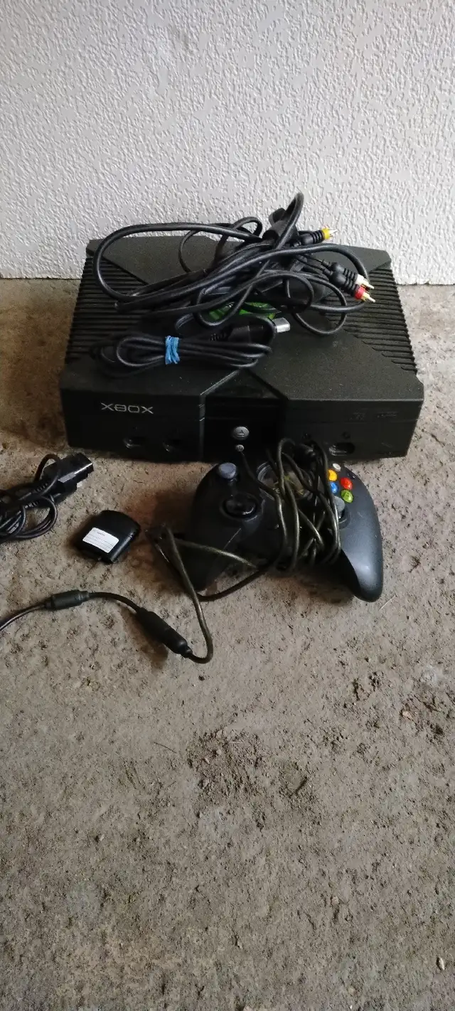 Xbox 1 ère génération, console de jeux Xbox, xbox original, xbox in Older Generation in Laval / North Shore - Image 6