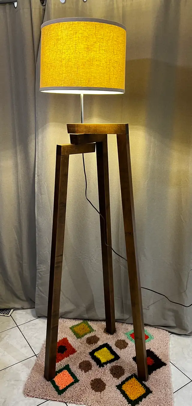 MCM Style Wooden Tripod Lamp w/ Hidden Cord Feature in Indoor Lighting & Fans in Gatineau - Image 2