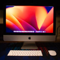 2017 iMac 21.5" 4K. 1TB SSD and 32Gb of Ram