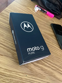 Motorola Moto g Pure  cell phone