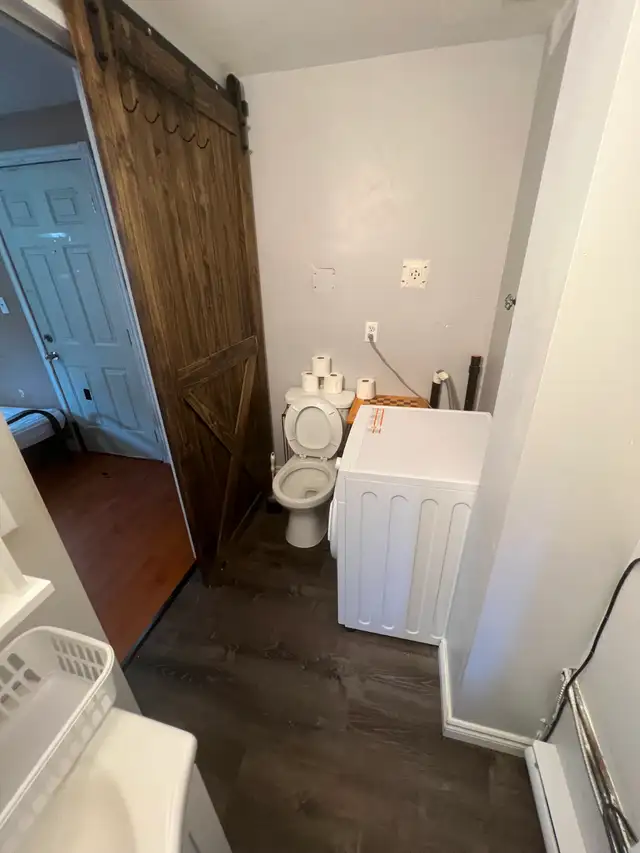 Room for Rent in Belleville in Room Rentals & Roommates in Belleville - Image 4