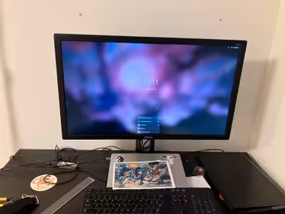 Now - Maintenant $300 Monitor really good condition/ Presque neuf BenQ 27" 2560x1440 QHD IPS Designe...