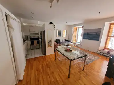 CONDO 1690$
