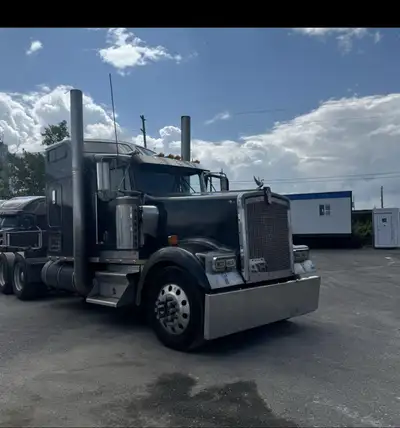 Kenworth 1999 long nose Cat 3406E installed in 2022 fully rebuilt not much kms after that. 13 speed...
