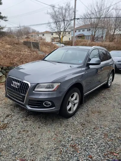 Audi Q5 for sale. MVI till October 2026. Reason for selling is i need a truck. Dealership offers $65...