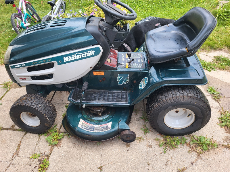 Mastercraft lawn mower Lawnmowers & Leaf Blowers Peterborough Kijiji