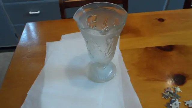 VINTAGE IRIS AND HERRINGBONE DINNERWARE in Arts & Collectibles in Markham / York Region - Image 7