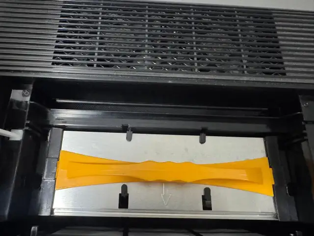 Oreck Tru Response Air Purifier in Heaters, Humidifiers & Dehumidifiers in Saskatoon - Image 6