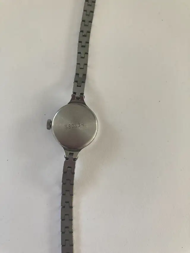 watches/montres in Jewellery & Watches in City of Montréal - Image 7