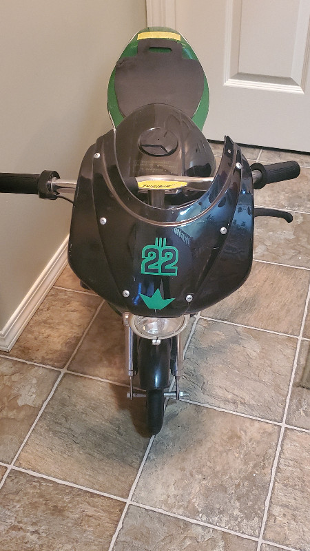 Pocket Mini Bike. Fully functional. Battery powered. H18" L36" in Road in Calgary - Image 3