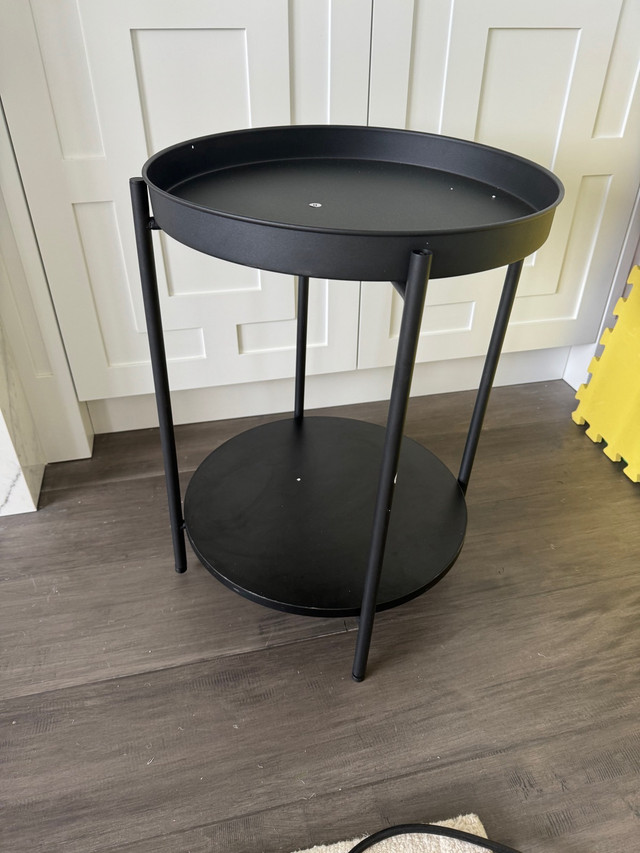 Kappel Steel Tray Top End Table in Other Tables in Hamilton - Image 2