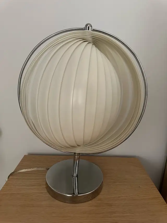 Verner Panton Style Moon Eclipse Lamp in Indoor Lighting & Fans in Ottawa - Image 3
