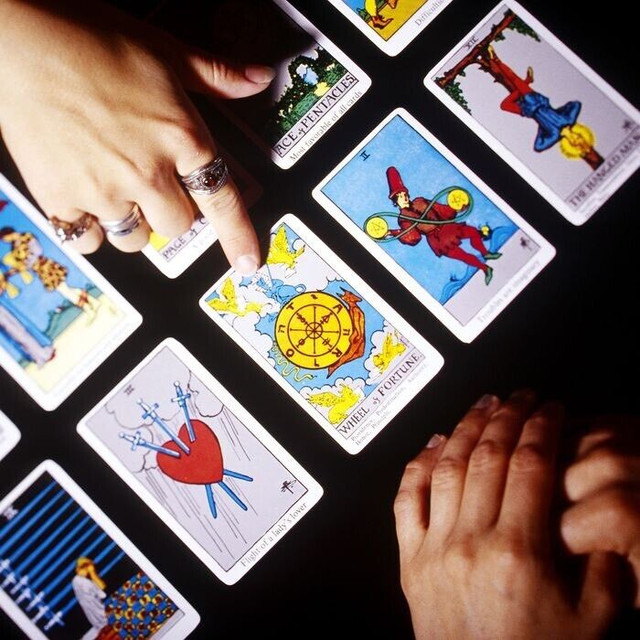 ☆Professional Tarot Reader ☆for Your Upcoming Party/Events! in Entertainment in Markham / York Region - Image 2