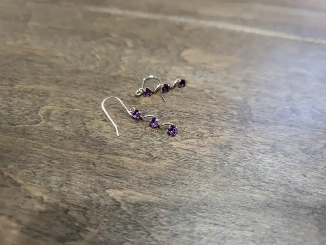 Brand New 10KT White Gold Amethyst Earrings For Sale in Jewellery & Watches in London - Image 6