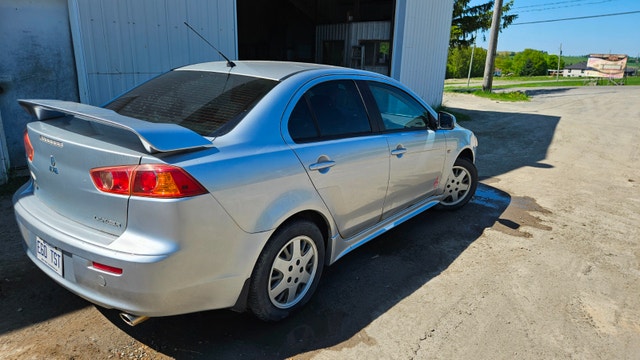 Mitsubishi Lancer 2009 (Pour pieces ou reparation) — photo 4