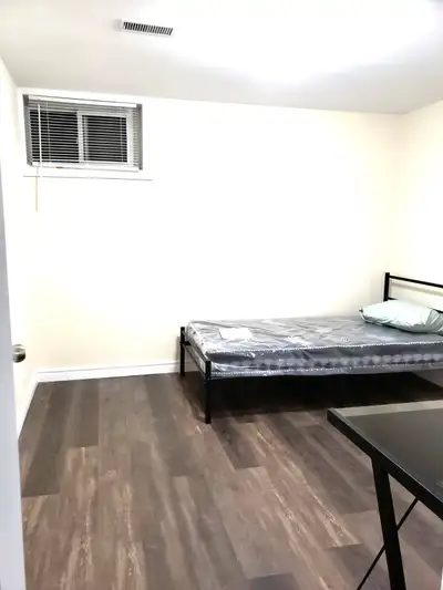 Private Room (CORNER) RENT: Mckowan rd/Ellsemere Rd Scarborough