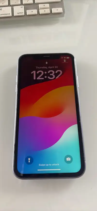 Iphone 11 (64GB), View more
