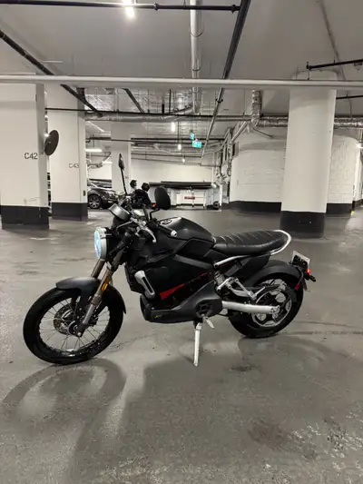 Selling my Super Soco TC Max, a fully electric motorcycle that’s perfect for city riding. Cheap to r...