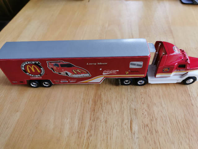 ERTL diecast Larry Minor Motorsports truck in Toys & Games in Peterborough - Image 4