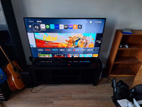 Samsung 55" smart tv, tv stand, Meredo soundbar