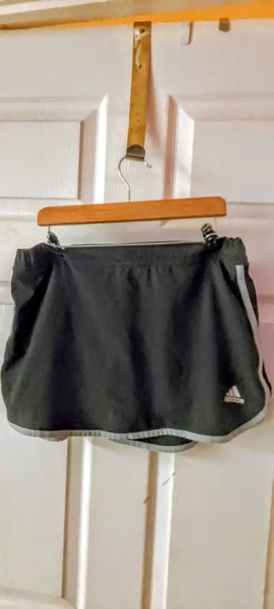 Ladies Adidas Skort Size small, View more