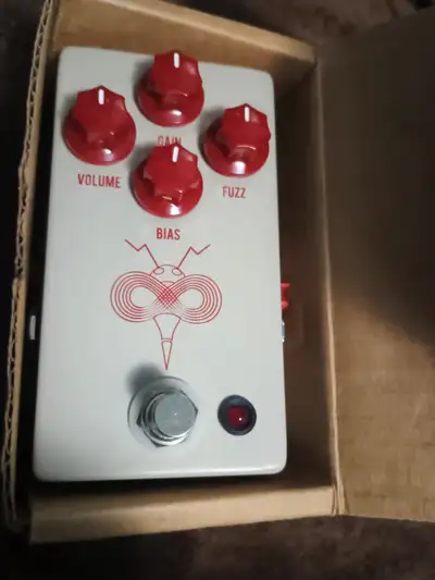 JHS Pollinator Fuzz V2, View more