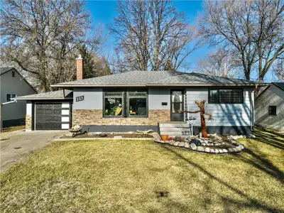 2 bedroom & 1 bathroom