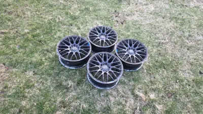 Selling a set of 4 17-inch MSR rims. These were previously on my Honda Accord 2006 sedan. Bolt patte...