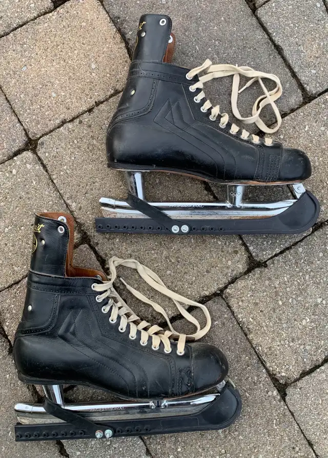 Men’s Daoust skates in Skates & Blades in Oakville / Halton Region - Image 2
