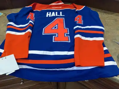 Edmonton Oilers mens XXL RBK Hall, View more