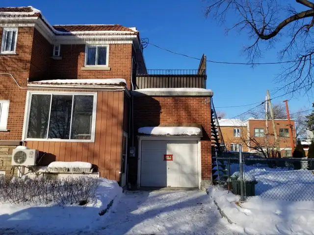 FURNISHED STUDIO IN THE BASEMENT