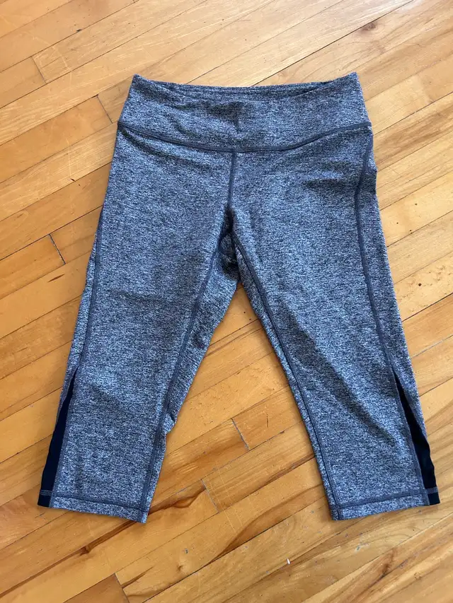 TNK Mode 3/4 Leggings