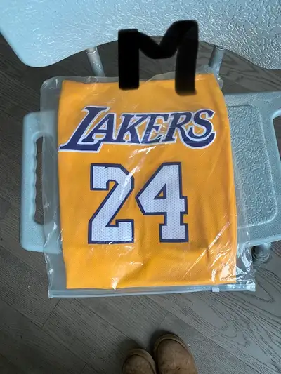 FOR SALE: Los Angeles Lakers Yellow Replica Jersey — Kobe Bryant #24 — Size M! Legendary tribute to...