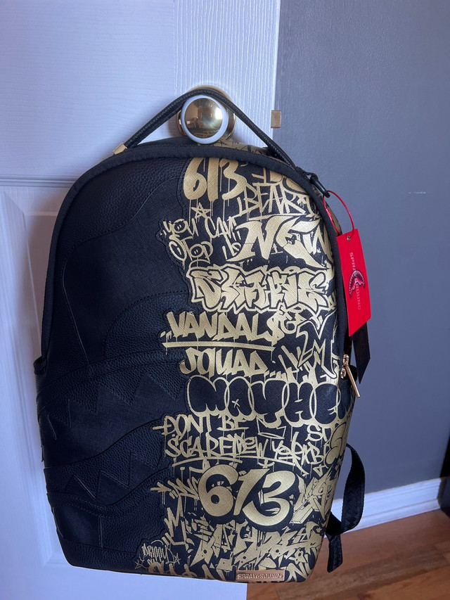 Sac à dos bape, limited édition sprayground authentique  in Other in Gatineau - Image 2