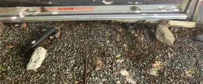 Full length single cab running boards, from 1985 gmc pickup. Good shape.