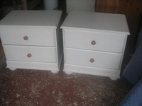 Beautiful Set of night stands in white