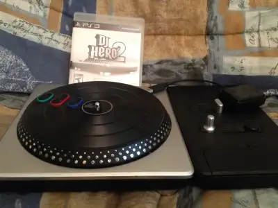 Everything you need to play DJ Hero on the PS3. Comes with turntable, wireless dongle, game disc, or...