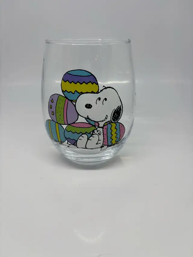 Peanuts Snoopy Easter Glass452026116227747840