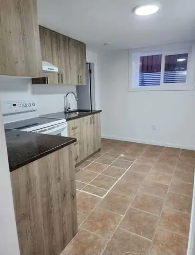 2-Bedroom Basement Suite for Rent Spacious and well-maintained 2-bedroom basement suite with: ✅ Sepa...