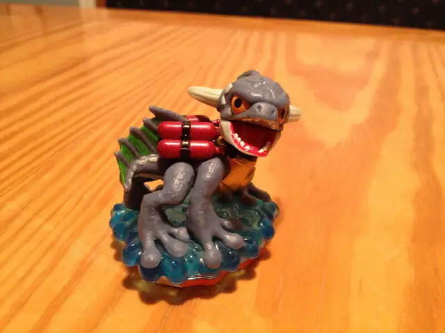 Series 2 - Skylanders Giants figures in Nintendo DS in Markham / York Region - Image 10