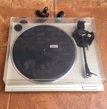 Vintage Pioneer PL-2 Record Player (serviced) in Stereo Systems & Home Theatre in City of Toronto - Image 4