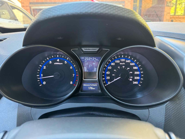 2014 HYUNDAI VELOSTER TURBO. in Cars & Trucks in Belleville - Image 3