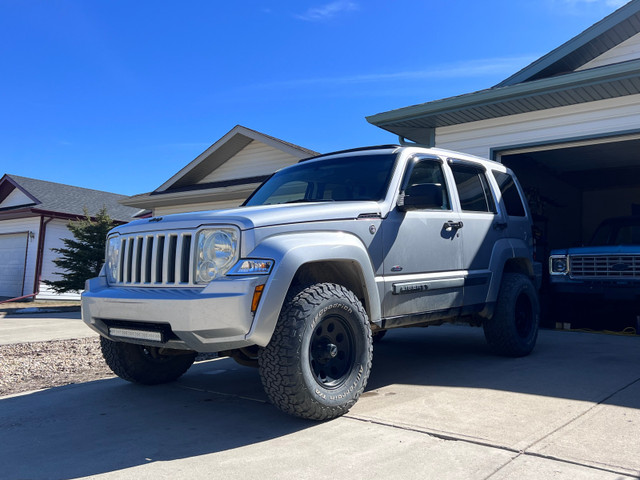 2008 Jeep Liberty in Cars & Trucks in Red Deer