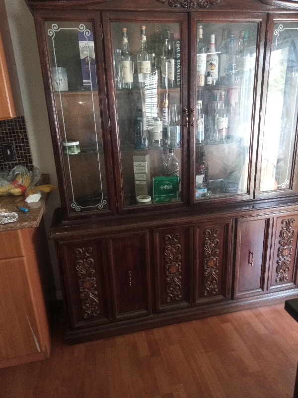 Hutch and Buffet (Display & storage Hutches & Display