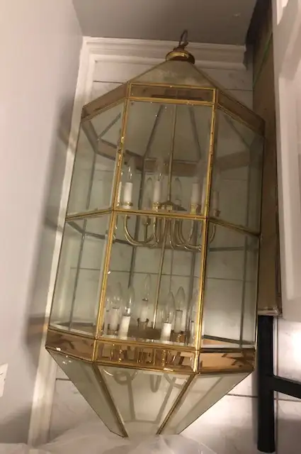 Antique Chandelier in Indoor Lighting & Fans in Markham / York Region - Image 2