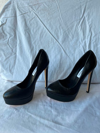 Women's Shoes - Black Steve Madden Size 5.5 High Heels