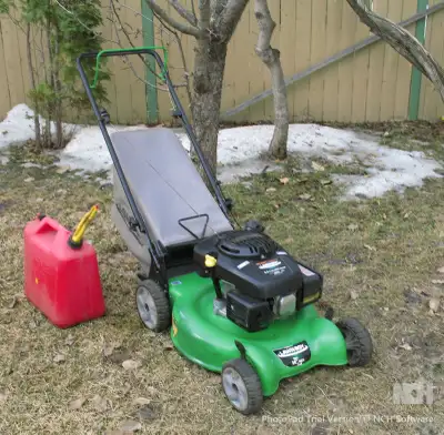 LAWNBOY 6.5HP KOHLER Engine - Good Cond. Lawn Mower - 1 Pull, View more