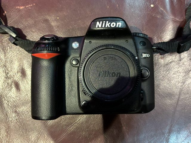 Nikon D80 DSLR in Cameras & Camcorders in Calgary