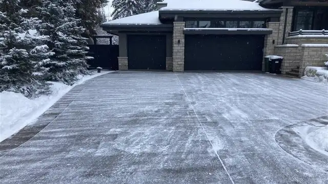 RESIDENTIAL SNOW REMOVAL606839723923886081